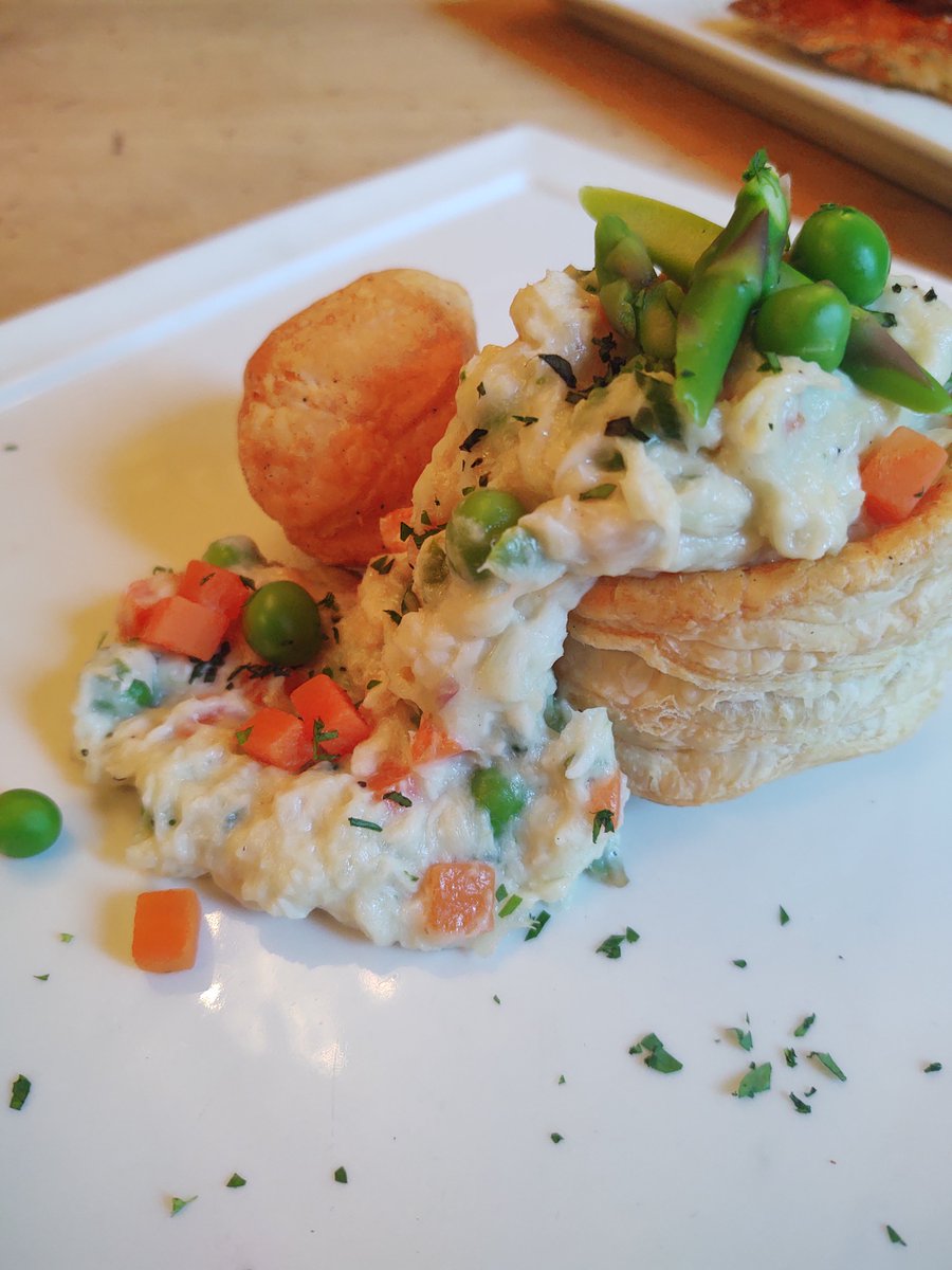 Mother's day sneak peek! Yum!

#bistrovendôme 
#craftedconcepts 
#imnotcryingyouare