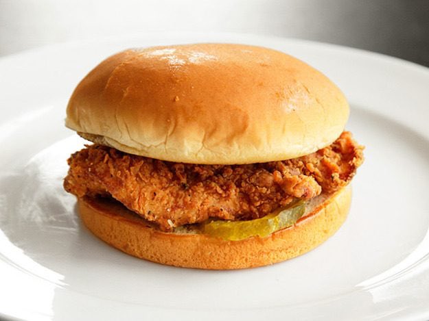 BarbAlstro130's tweet photo. Hey 437 Thursday’s grab and go meal is our favorite Chicken Fried Steak Sandwich! We will also be handing out Friday’s bags since we will be off on Friday! Come and see us! #wrkitchen #schoollunch #wearehereforyou https://t.co/oFL1nkP6XB