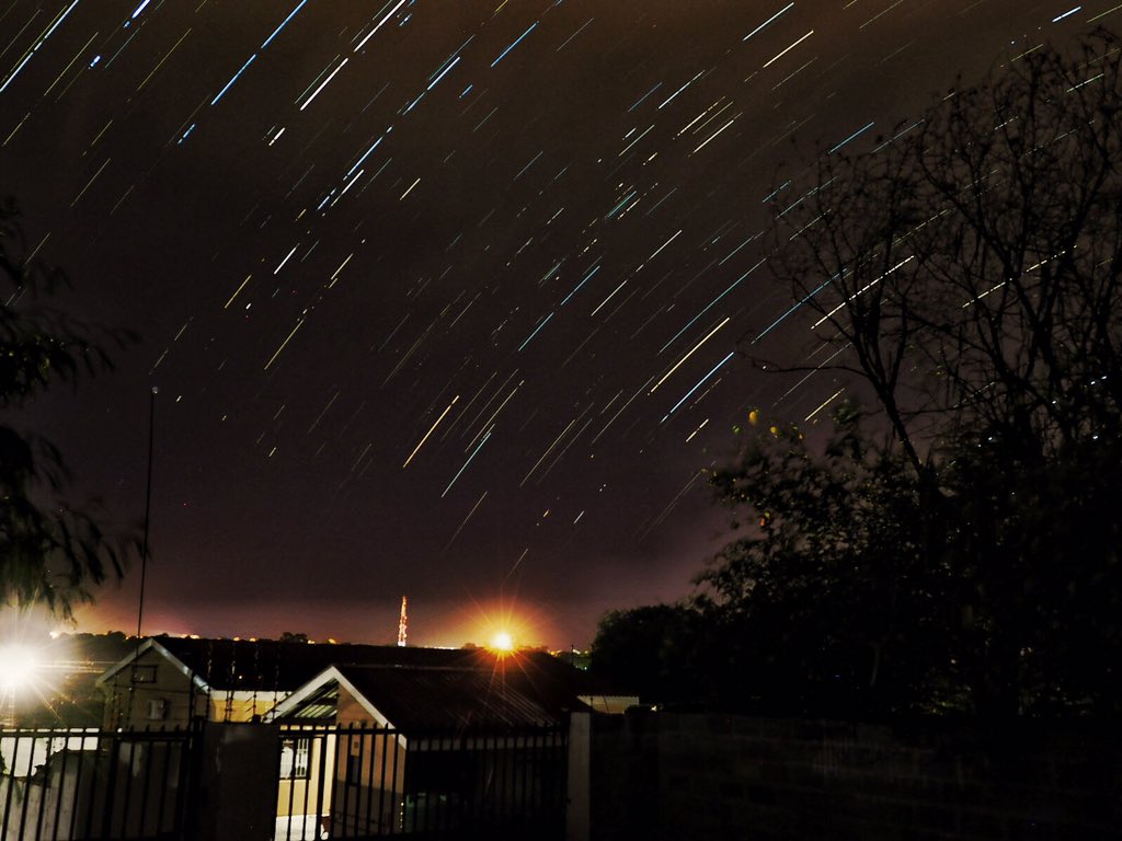 NeuVasco's tweet photo. When you miss the outdoors and photography. Maun lit up from home last night.
#omdinspired #zuiko #olympus #ilovebotswana #itsalifestyle https://t.co/xK0ujpWoEm