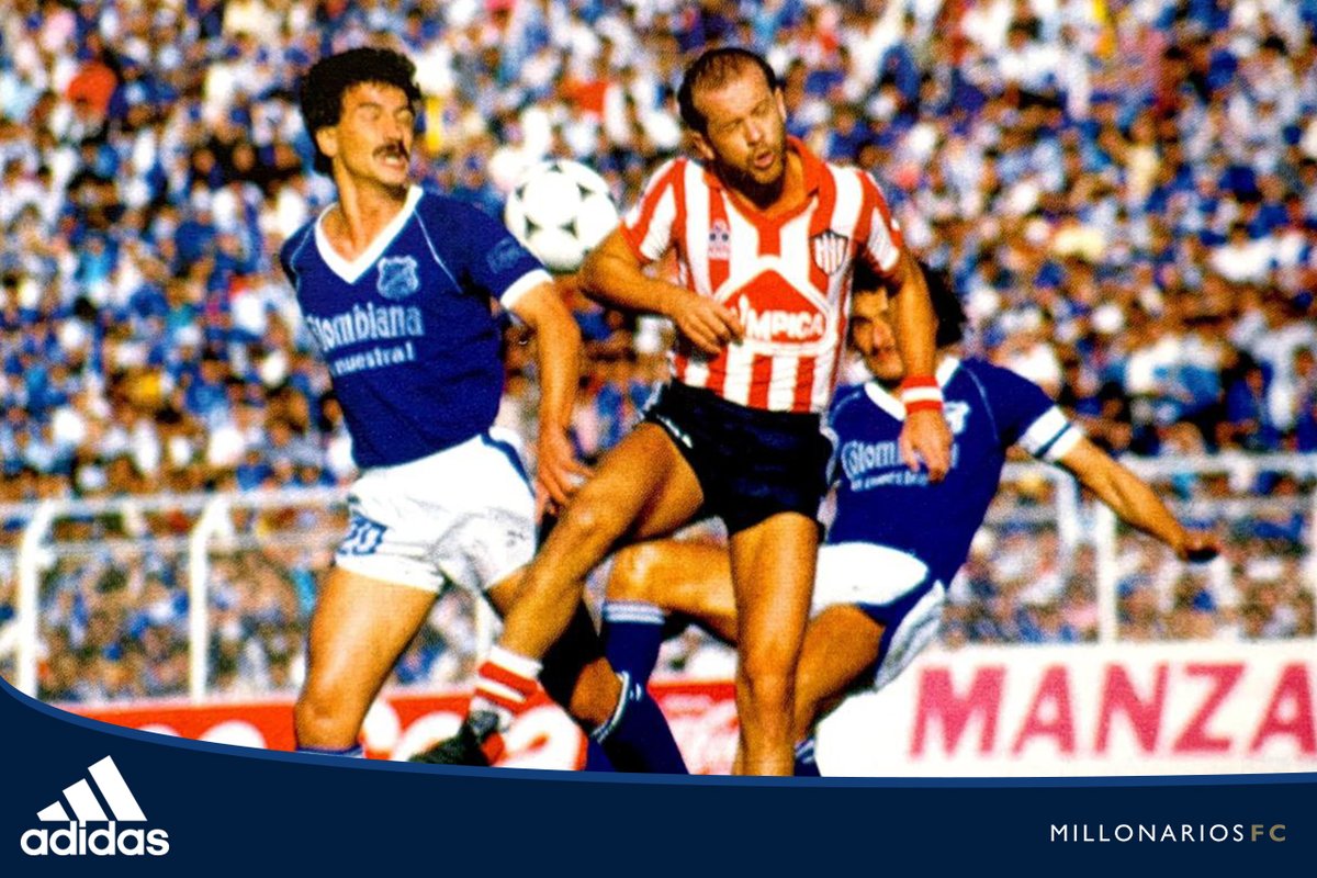 MillosFCoficial's tweet photo. #Las15Azules 🌟 1️⃣9️⃣8️⃣7️⃣
El 20 de diciembre de 1987 nuestro equipo venció 1-0 a Junior. Fue un partido arduo y disputado. En la foto se ven a Gabriel Gómez, Carlos Ischia y Miguel Augusto Prince luchando por el balón. 💪😁🔵⚪️ https://t.co/ViiJkwYttR
