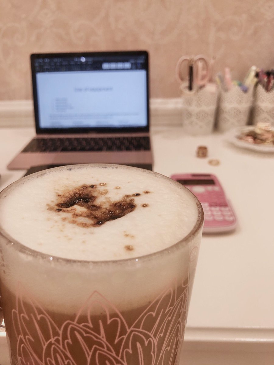 I like showing off my desk | my first cup of coffee I drink since Ramadan has started دعواتكم، ابتدا ماراثون الفاينلز 