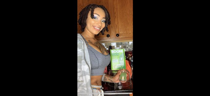 #ad There&rsquo;s only one go-to for me, and it&rsquo;s no secret that it&rsquo;s @boombod 💪 Less cravings means less unhealthy<a href="/tag/ad"class="tags">#ad</a>