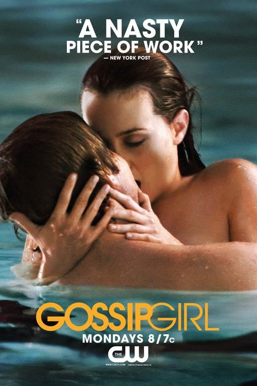cinetyde's tweet photo. i don’t know a better marketing play than when gossip girl used negative reviews from critics and parents on their posters https://t.co/bB4reesqRj
