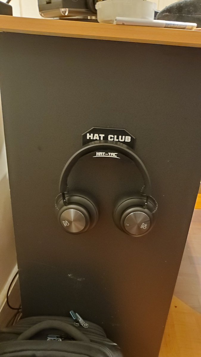 ThatSportsGamer's tweet photo. .@HatTacOfficial is just one of those things that is always handy to have around. https://t.co/TInjKqZEPQ