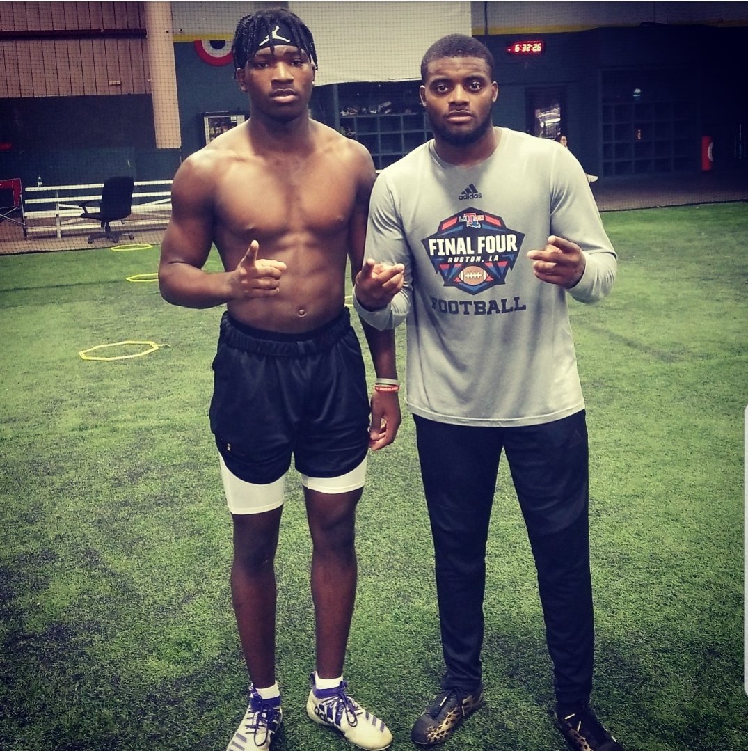 Reality is wrong, dreams are for real!! <a href="/_YoungTruth7/">Amik Robertson</a> <a href="/jyairebrown13/">Jyaire Brown</a> #MG #CMU 🙌🏾🙌🏾🙌🏾🤞🏾🤞🏾🤞🏾🤞🏾