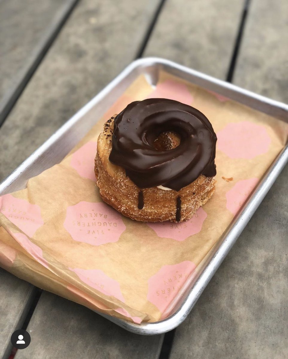 akenyon_'s tweet image. A2: @Five_Daughters 😍 The best donut I’ve ever had. #FoodTravelChat