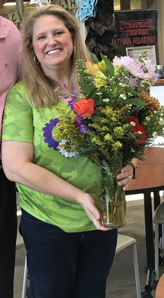 mgmgators's tweet photo. Shout out to ⁦@ahdent⁩! She is our amazing Digital Learning Coach! Mrs. Dent has been instrumental for MGM before and during the distance learning days! She has gone above and beyond for our MGM families! You are appreciated! ⁦@ELeducation⁩ ⁦@LexingtonOne⁩ https://t.co/Du1EHAZmlb