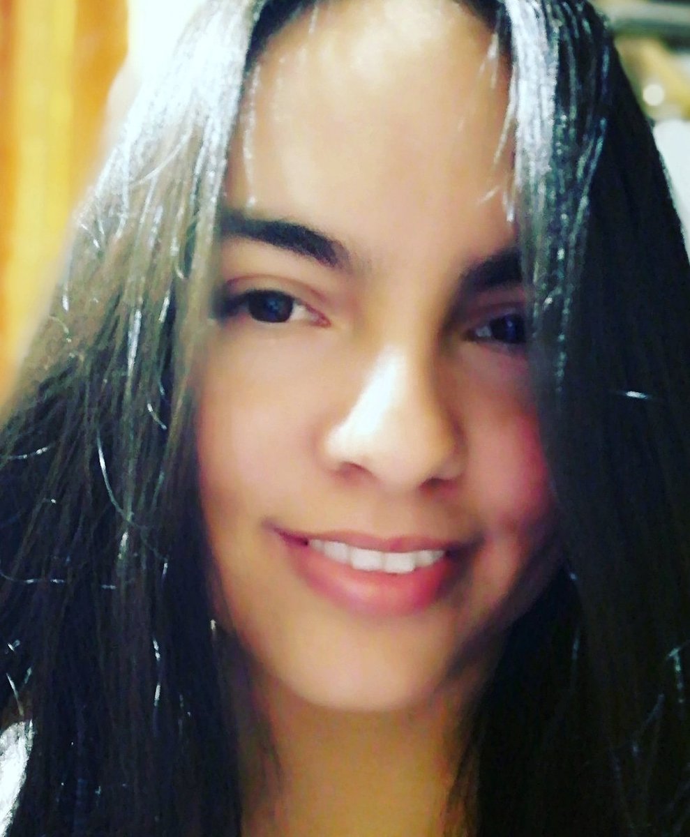 leidygiraldo90's tweet photo. Cómo están hablemos un ratico
la nueva canción, Junto al arroyo,
les gustó ?? Si, no
Leo sus comentarios y preguntas
#preguntas #comoestan #respondo https://t.co/0HgPqMZcsL