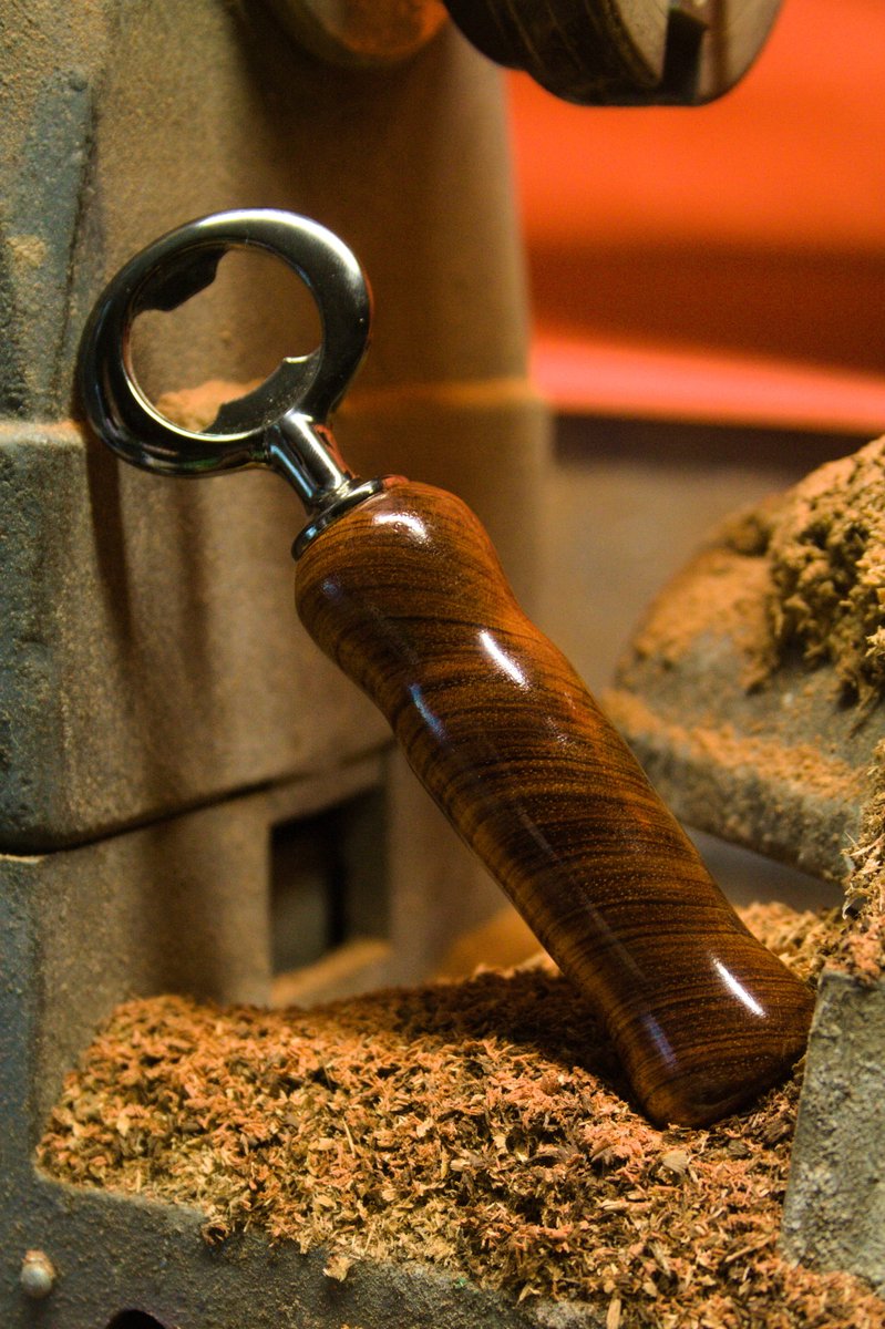 RedReedWoodWork's tweet photo. I don't turn many bottle openers, but this handle made from padauk introduced me to #chatoyance and I didnt realize wood could do this.
$45 shipped in the USA.
#forsale #giftidea #makersgonnamake #mancave #sheshed https://t.co/cql9cmlosH