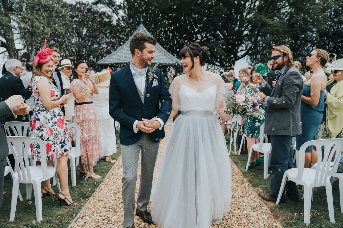 Newlyweds Mr and Mrs Steves-Bulmer looking fantastic on their wedding day!

Colour: Dove Grey

#weddinghour #weddingwednesday