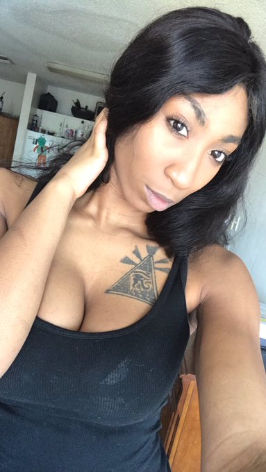 Bored 😐 https://t.co/RXzPg9hUhu