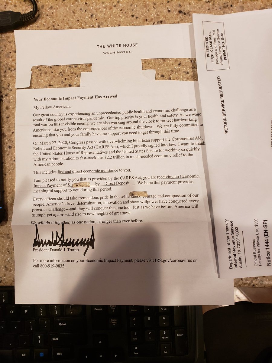 SockStealer's tweet image. I received a letter yesterday about the #StimulusCheck, signed by 
🍄rump.

So I responded. 👇

cc @MuellerSheWrote @DannyZuker @DrGJackBrown @gregolear @TeaPainUSA @goldengateblond @DearAuntCrabby @lauferlaw