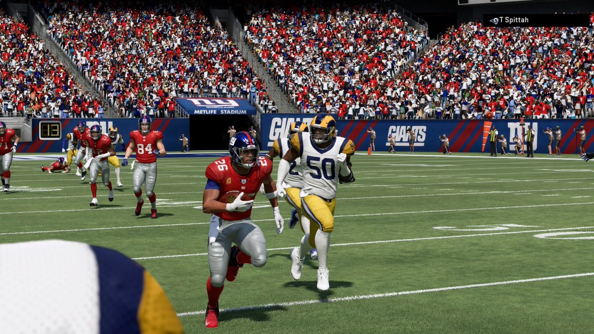 redzone_giants's tweet photo. Goff wasn’t the only Giants player locked in. Barkley added 177 yards on the ground, breaking away for two 60 yarders on the day. The rookie 2nd Round pick Antonio Blackstock got his 1st opportunity at significant playing time and didn’t waste it. 157 yards, 10 REC, 2 TDs. #RZ61 https://t.co/tGccS3e7uJ