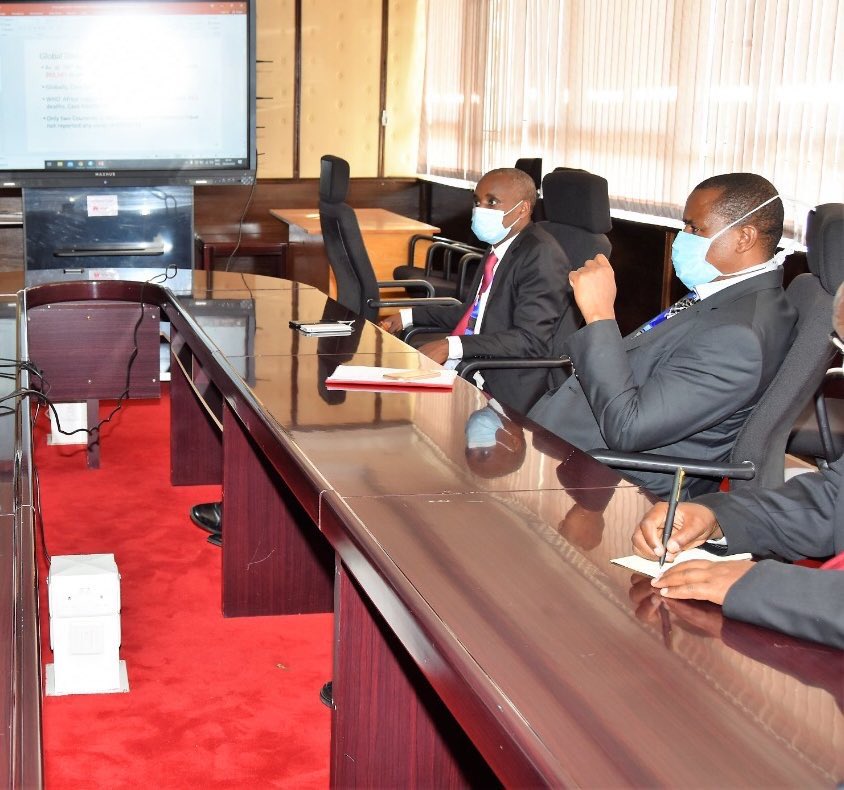 MOH_Kenya's tweet photo. Risk communication is an essential part of COVID-19 preparedness and response plans. Today the Chief Administrative Secretary for Health, Dr. Mercy Mwangangi Chaired a COVID-19 strategy meeting to maintain a constant  stream of information to the public.
#KomeshaCorona https://t.co/BWMCUeRBe8