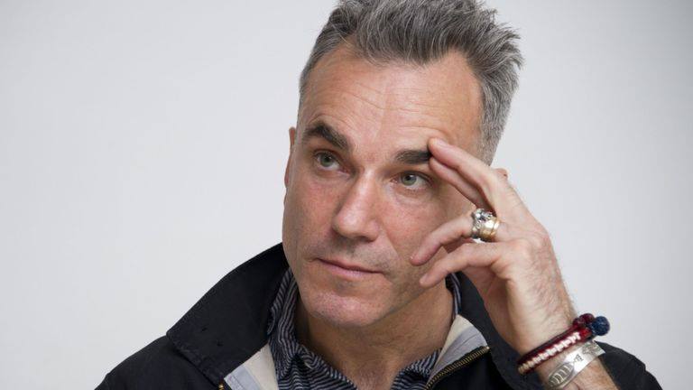 To 63 years of glory and greatness  Happy birthday to the , sir Daniel day lewis. 