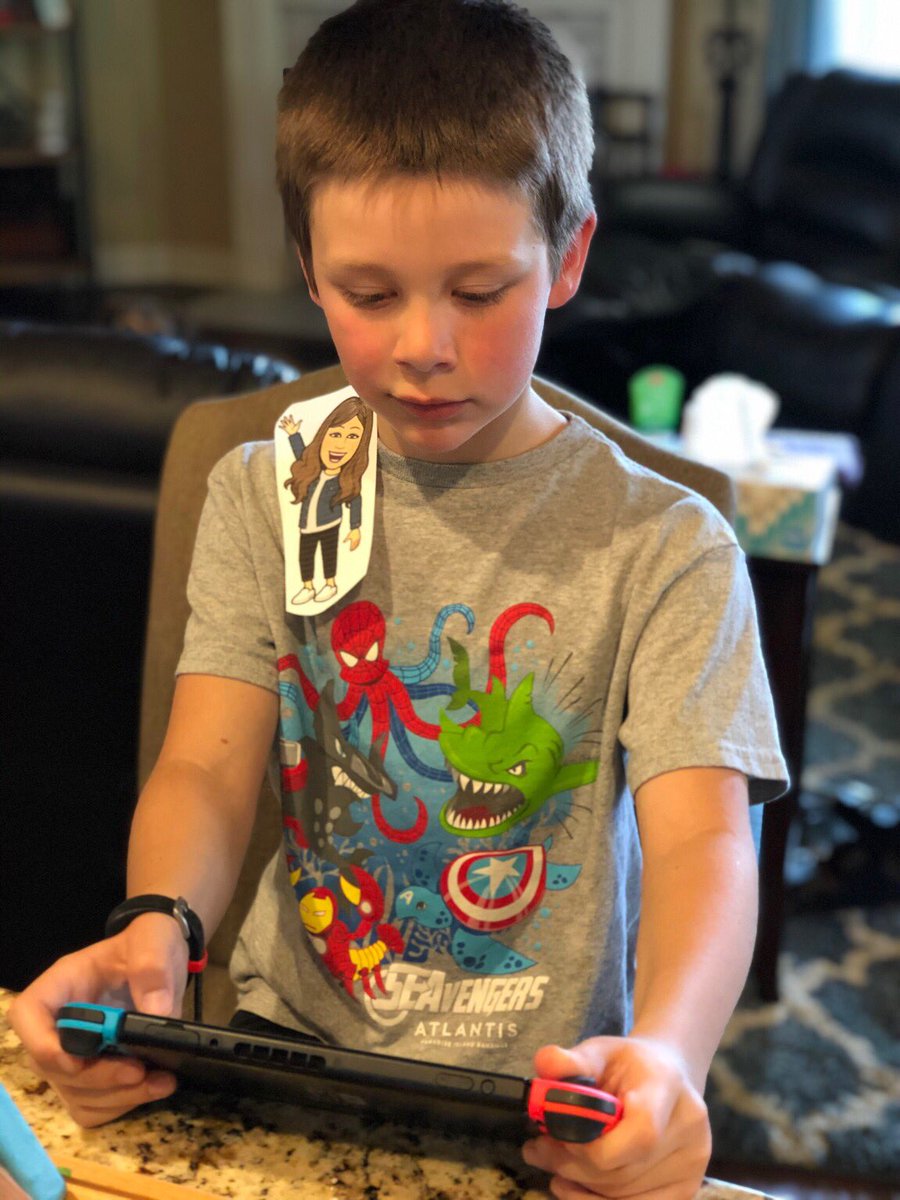 Sjames4school's tweet photo. More fun with “Flat Ms. James” and some of her sweet 2nd graders at ILE. #SumnerConnect #ILEWARRIORS @co_sumner https://t.co/LBLV0LMse8