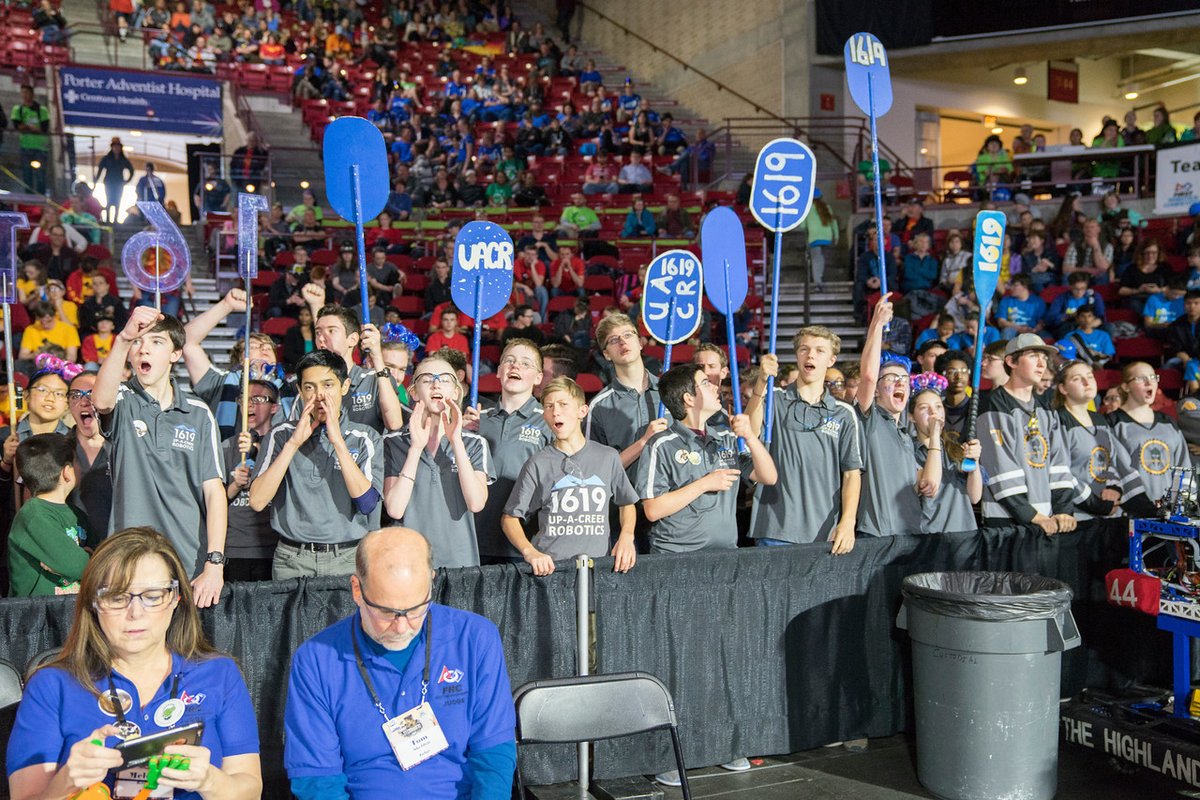Tune in to twitch.tv/firstinspires tonight for the 2020 Regional Awards Show! The Colorado Regional group starts at 6pm MST! 💙🖤
#omgrobots #infiniterecharge