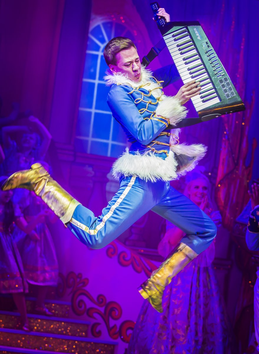 We're thrilled that the fabulous <a href="/JamesHarrisonMD/">James Harrison</a> has won a #GreatBritishPantoAward for BEST MUSIC in Cinderella at <a href="/SheffieldLyceum/">SheffieldLyceum</a>! A huge congratulations from the entire team!