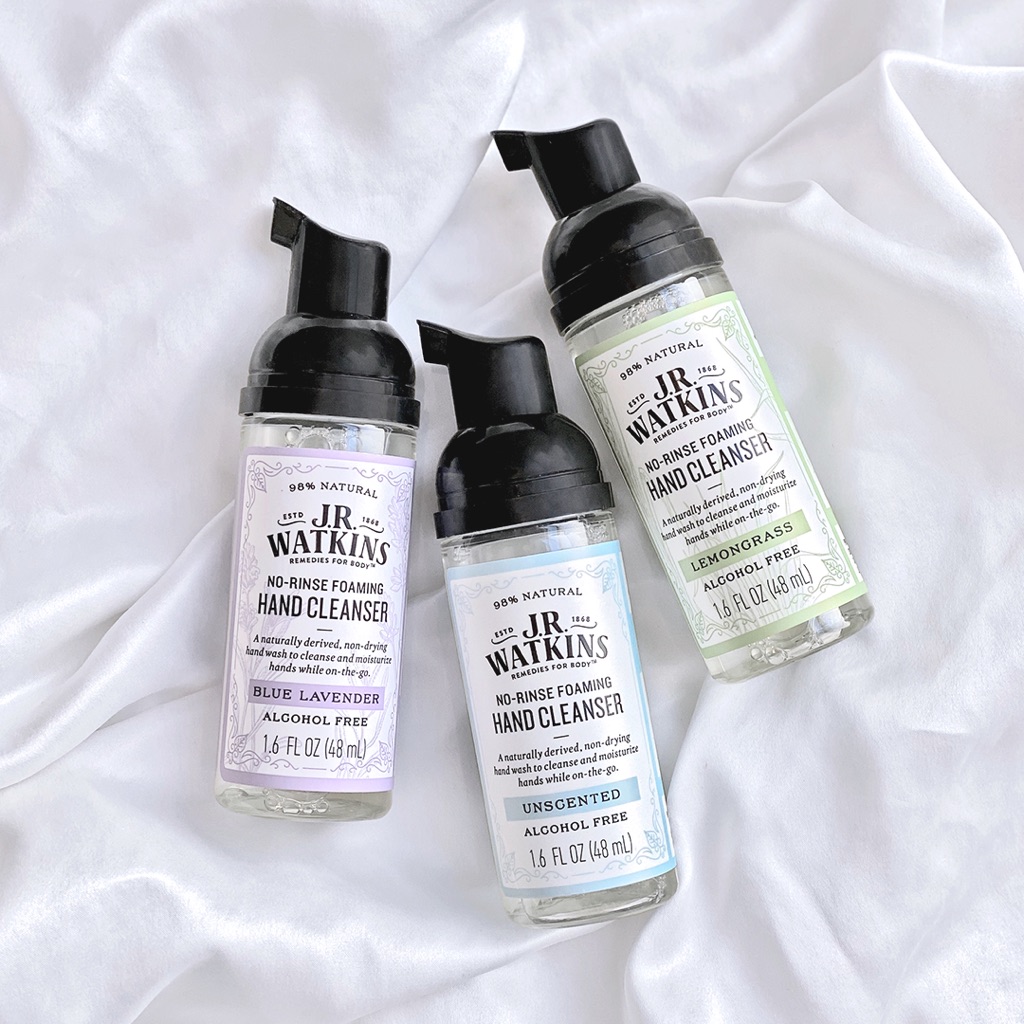 SwansonHealth's tweet photo. Keep hands clean and moisturized in between hand washing with these NEW J.R. Watkins no-rinse foaming hand cleansers. Stock up on lavender, lemongrass & unscented today at https://t.co/nuium9xkMc 🙌 #craftedclean #washyourhands #crueltyfree https://t.co/kkWPQxDfG6
