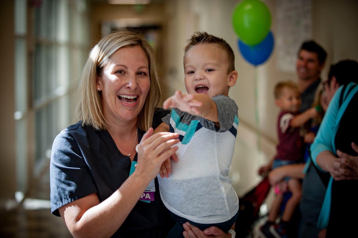 UCSFFresno's tweet photo. #UCSFFresnoproud and congrats to Susie LeRoy, PA-C in the Emergency Medicine Dept. Susie was selected as the 2019 Emergency Medicine PA of the Year by @SEMPA360 for her selfless act of donating a kidney to a young boy with a rare disorder. Photo: @CommunityMed https://t.co/AnrhKaI8U6