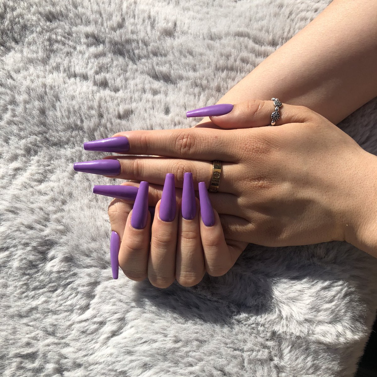 designsbynads's tweet photo. Releasing our own line of luxury press on nails! You can still have nice nails in quarantine 💅🏾 This ballerina set is part of our block colours collection. We have 2 different styles right now: ballerina and coffin. Dm for orders, questions or a custom set💫 https://t.co/S8ZzYvTu4i