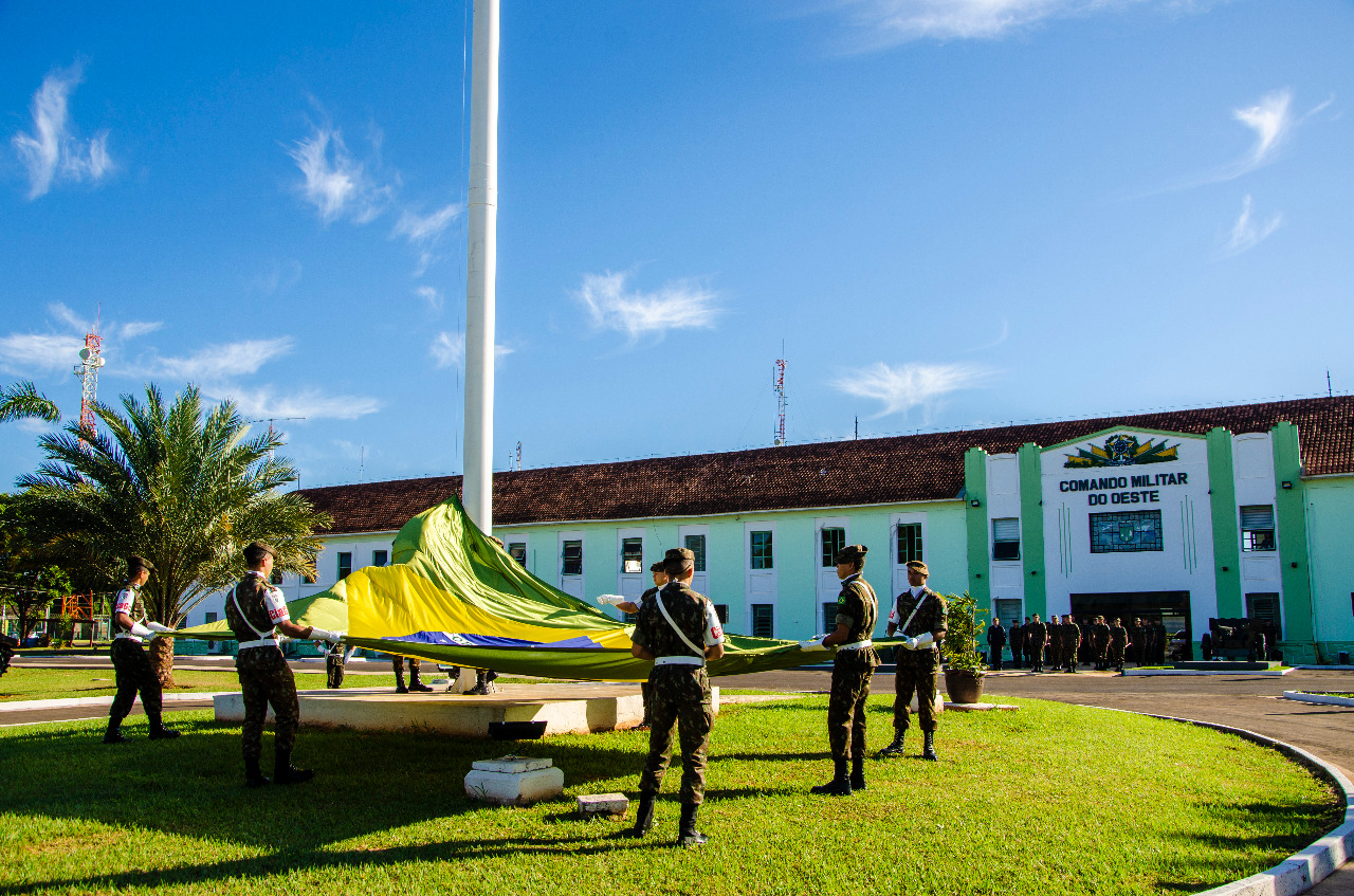 Comandante do Exército visita Forte Pantanal - DefesaNet