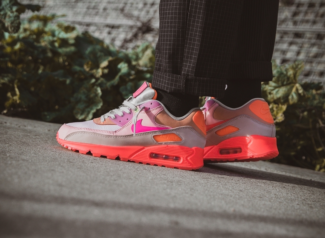 nike air max platinum crimson