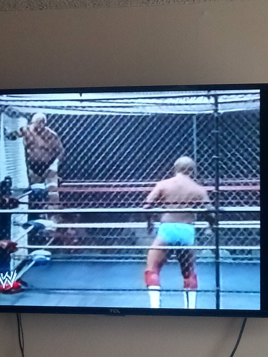 angeeseven1's tweet image. @texanspaniard @ZeusKingDARK @jmssarno @ByLucha @DanielWade423 @JOSHYCONKER  I am having myself a #wargameswednesday #thematchbeyond