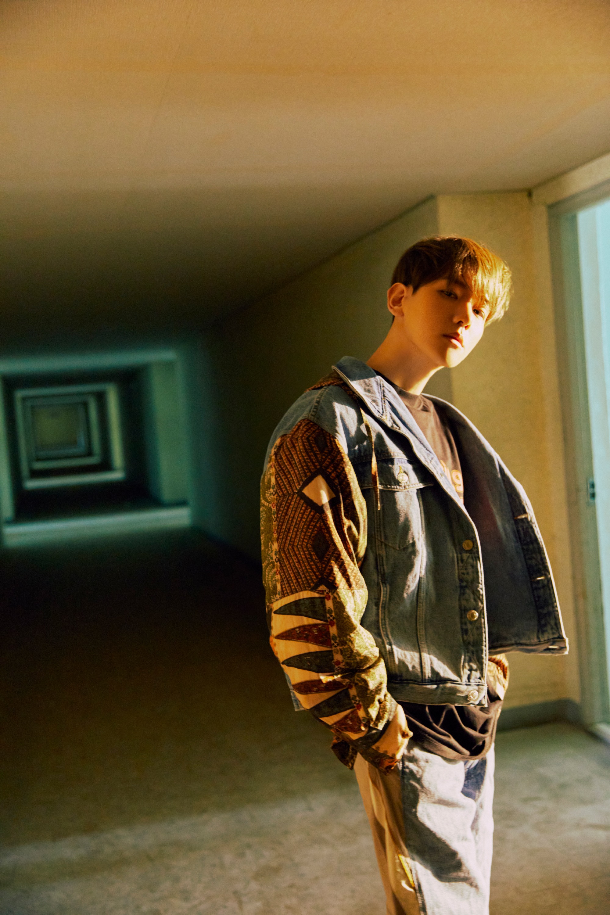 K-fans react to Baekhyun's Mint teasers for new album ...