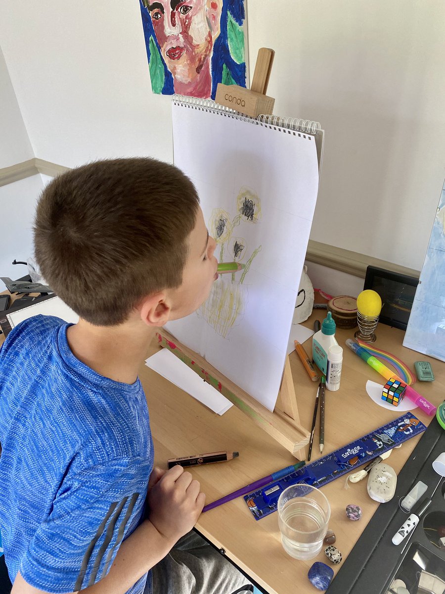 YH_ArtDesign's tweet photo. I am so impressed and touched by the effort and determination shown by #yorkhouseY6 @YorkHouseSch in trying the challenging techniques involved in mouth painting after seeing the skilled work of @henryfraser0 #theyorkhouseway #keepcreativeYHS #acceptandadapt https://t.co/wkHYlgNfxX