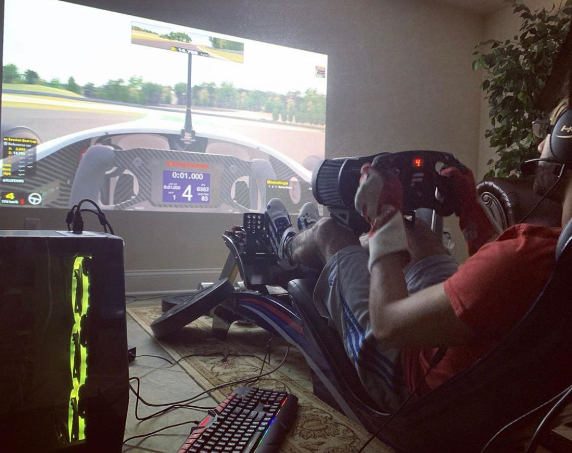 MomentumMRacing's tweet photo. Seat time is seat time!

#MomentumMotorsports / #MomentumRaces https://t.co/4L0RBNsuHA