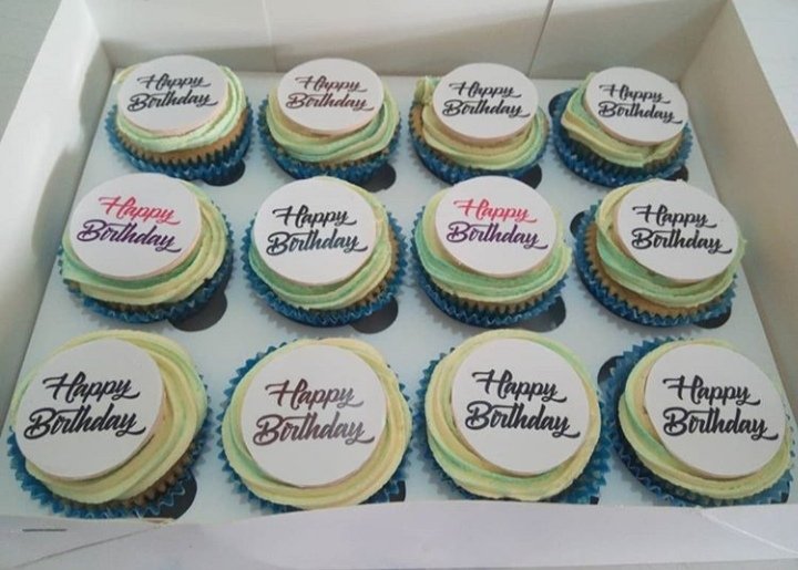 oyinadesolution's tweet photo. Say it with Cupcakes...
N3500 only
Abeokuta only.
Please retweet my customers are definitely on your timeline...
#twittercake #cakeontwitter #thursdaymorning https://t.co/hmSQh8yGgE
