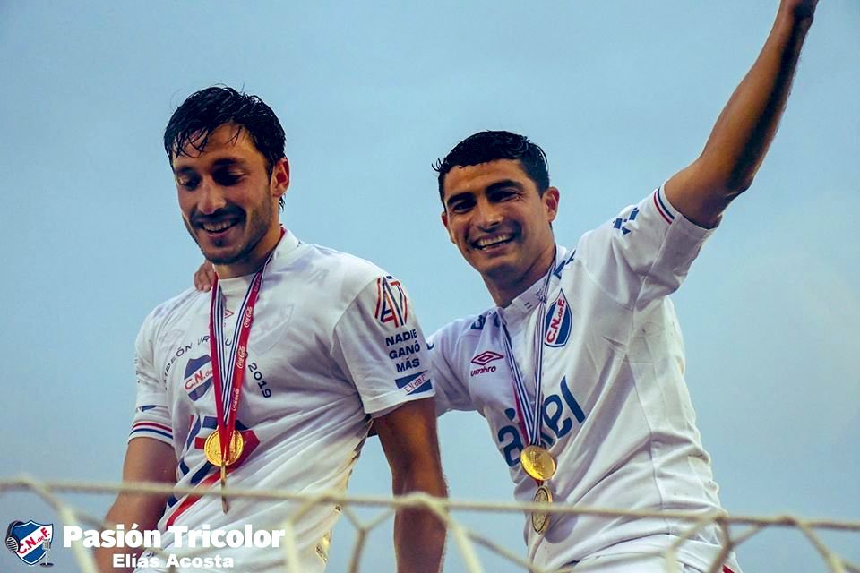 ChoryOfficial's tweet photo. Feliz cumple Bolso querido y gracias por dejarme ser parte de tu gran historia ⚪️🔵🔴#Nacionalizate https://t.co/iSBGKoSfz4