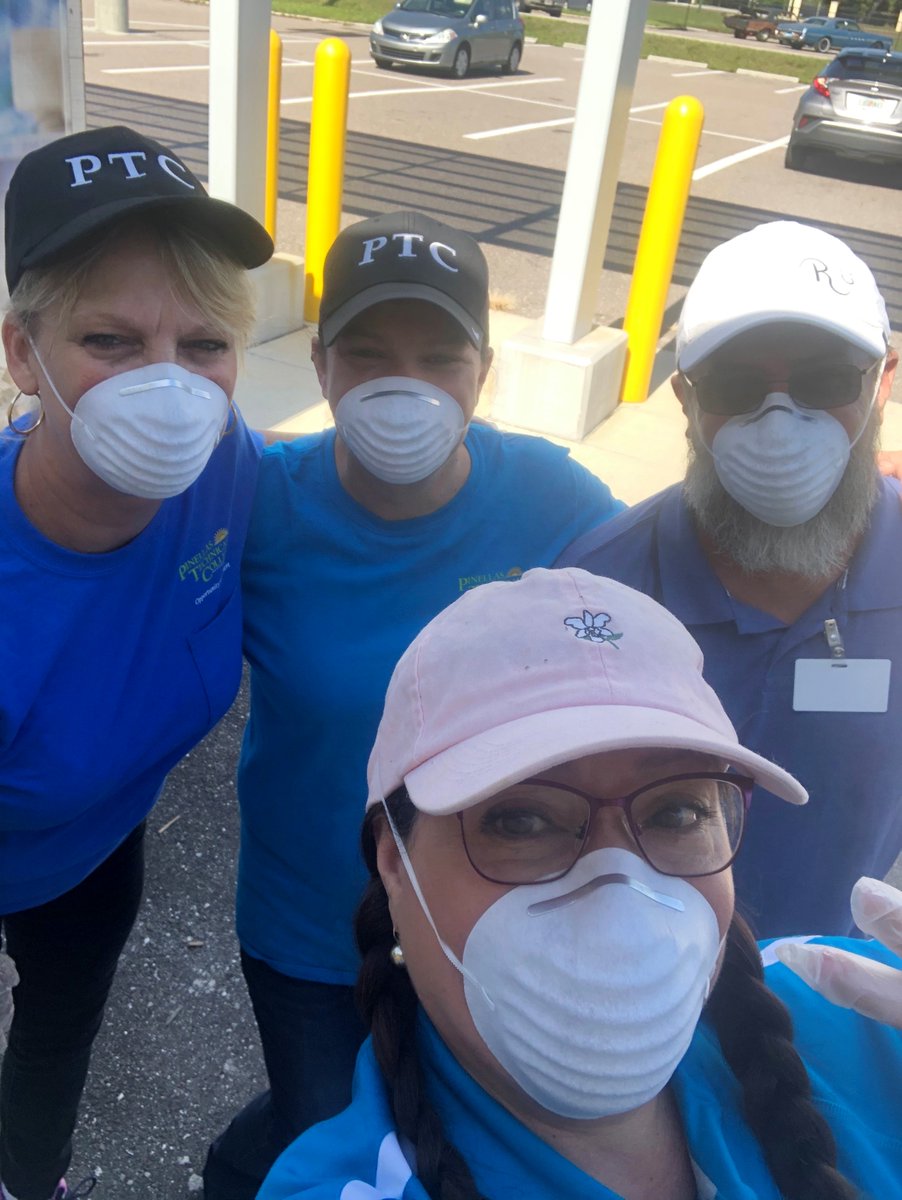 PinellasTech's tweet photo. Chef Rose and Chef Jackie make sure that the #LearningContinues at PTC in the Baking & Culinary programs, spending 2 days assembling and distributing lab kits! Thanks PTC'er Maria Mediavilla-Thackrah & student Ricci Ruiz, for helping out!
#PTCproud #PTCvirtual #ThisIsHowWeDoIt https://t.co/fhY3Ujbmfo