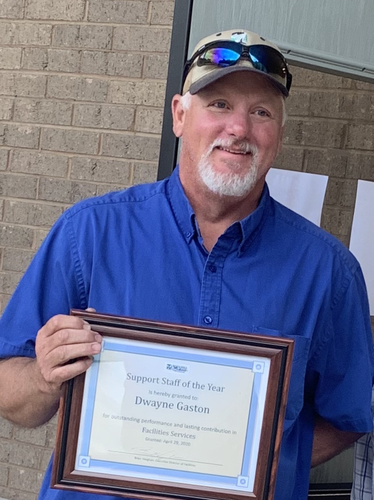 Congratulations to Dwayne Gaston - nominated by his peers for his outstanding work ethic, positive attitude, excellent customer service skills and dedication to the school district.  #SupportStaffoftheYearAward #MVP #OneTeamOneMissionOneRockHill <a href="/RockHillSchools/">Rock Hill Schools</a>