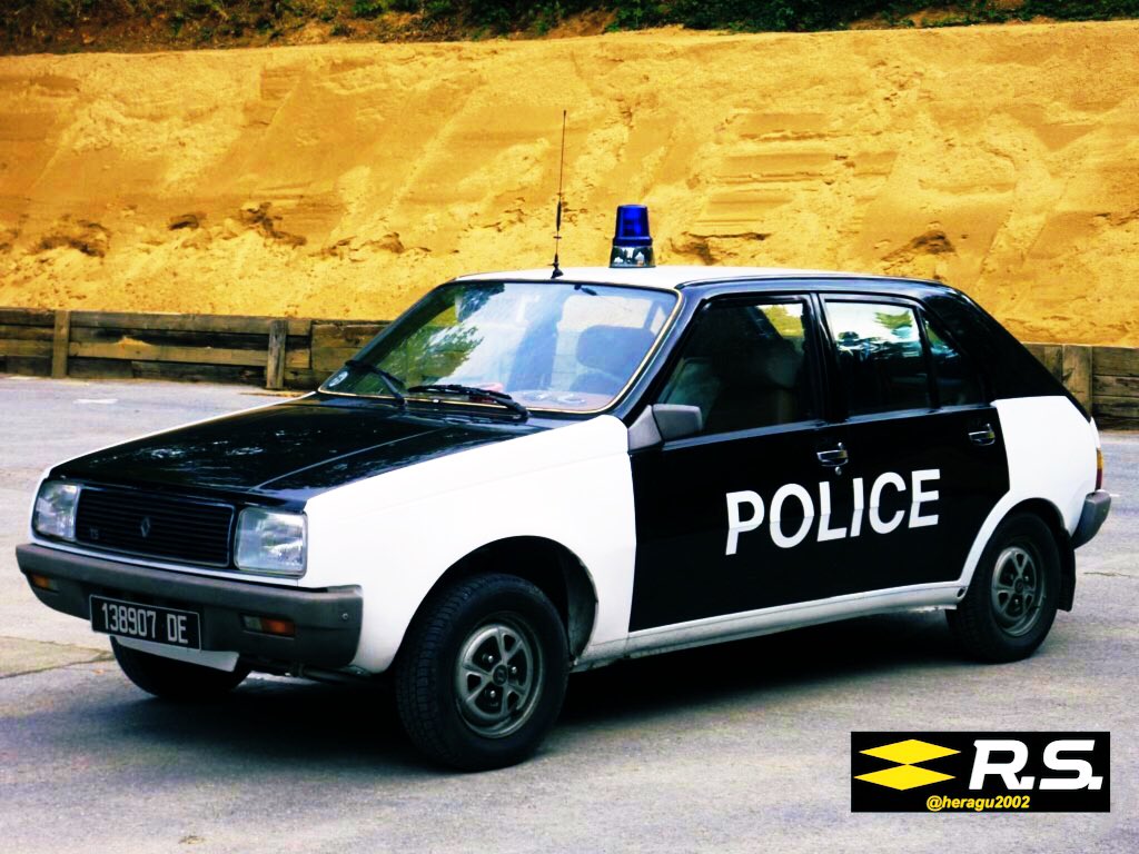 #BuenJueves Call the police one day 14 ! 🚓💨🔥👍😅<a href="/ArizaCotilla/">Rafael Cotilla Ariza</a> <a href="/JoseLogioio/">Jose Logioio</a> <a href="/ZIG74219444/">ZIG</a> <a href="/equipe44/">giopa</a> <a href="/FAFBulldog/">🇬🇧 Fast & Ferocious</a> <a href="/AngelMelodie2/">Melodie Williams 2</a> <a href="/nelsonpancia/">Nelson Panciatici</a> <a href="/allowin08/">allowin🌶🌶🌶</a> <a href="/Leotrek2/">LeoTrek</a> <a href="/ToddGa3/">Todd Ga</a> <a href="/gabydebois9741/">de Boisvilliers Gabr</a> <a href="/egloriaa/">ELCIO GLORIA.</a> <a href="/josenuccelli/">jose antonio</a> <a href="/alvpe/">Pedro Alvarez</a> <a href="/fralella/">Frank Leon</a> <a href="/tklasii/">Renault5-TklasII</a> @T_Y_P_E__R <a href="/liermo_sergio/">LIERMO</a> <a href="/Renault_Cal/">Calden 🇫🇷</a>