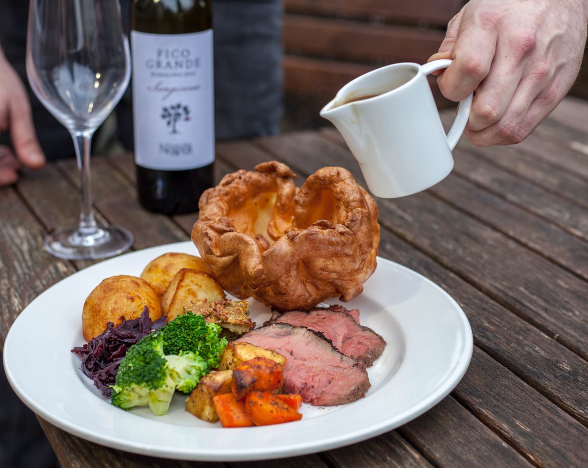 whitehartduff's tweet photo. Only a few time slots left for our delicious #SundayCarvery takeaway. Order and treat yourself to a perfectly cooked roast and all its trimmings.

Call 01332 841141 to pre order and choose pick up time.
@DuffieldParCoun @duffieldlife  #derbyshire https://t.co/NHOz10GpwN