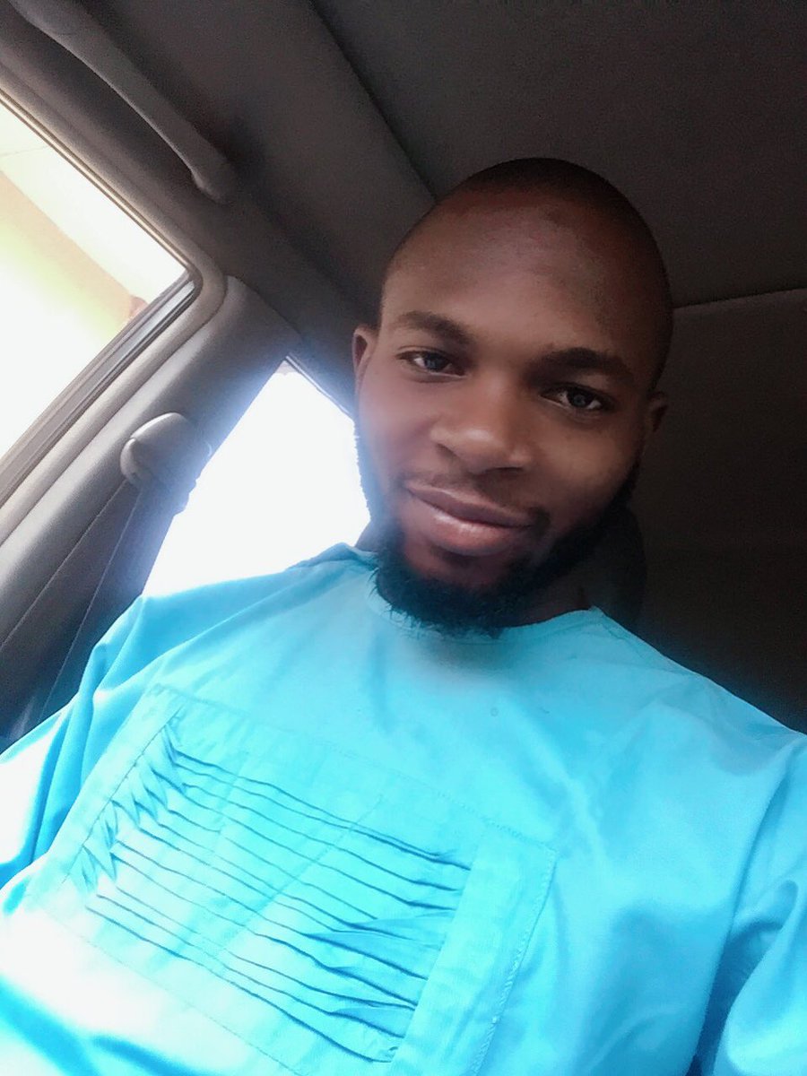 100_fabriques's tweet photo. @faisalokomori @Remmzor_YBNL With glasses/without, with cap/ without. OYO/ IBADAN. @100_fabriqies, get to us for your quality materials and guinea brocade. https://t.co/YwT3n8AuW8