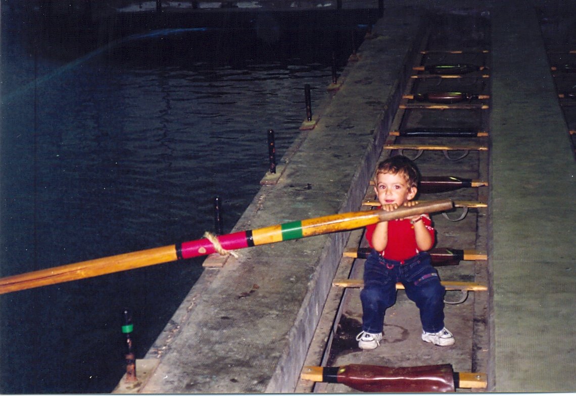 Hibaika's tweet photo. 1998
Disfrutatu garai haietako irudi hauekin. 

Aupa Hibaika ! Aupa Orereta !
Mila esker jarraitzaile eta patrozinatzaile guztiei !

#JamonesAncin  #innovahotel #GailurTaberna #Arkaitza #CineReyna #BarViteri #ReformasBerruete #gamon14br #gastroteka #etxeondo_errenteria  #GureBus https://t.co/FLW7e2x5eE