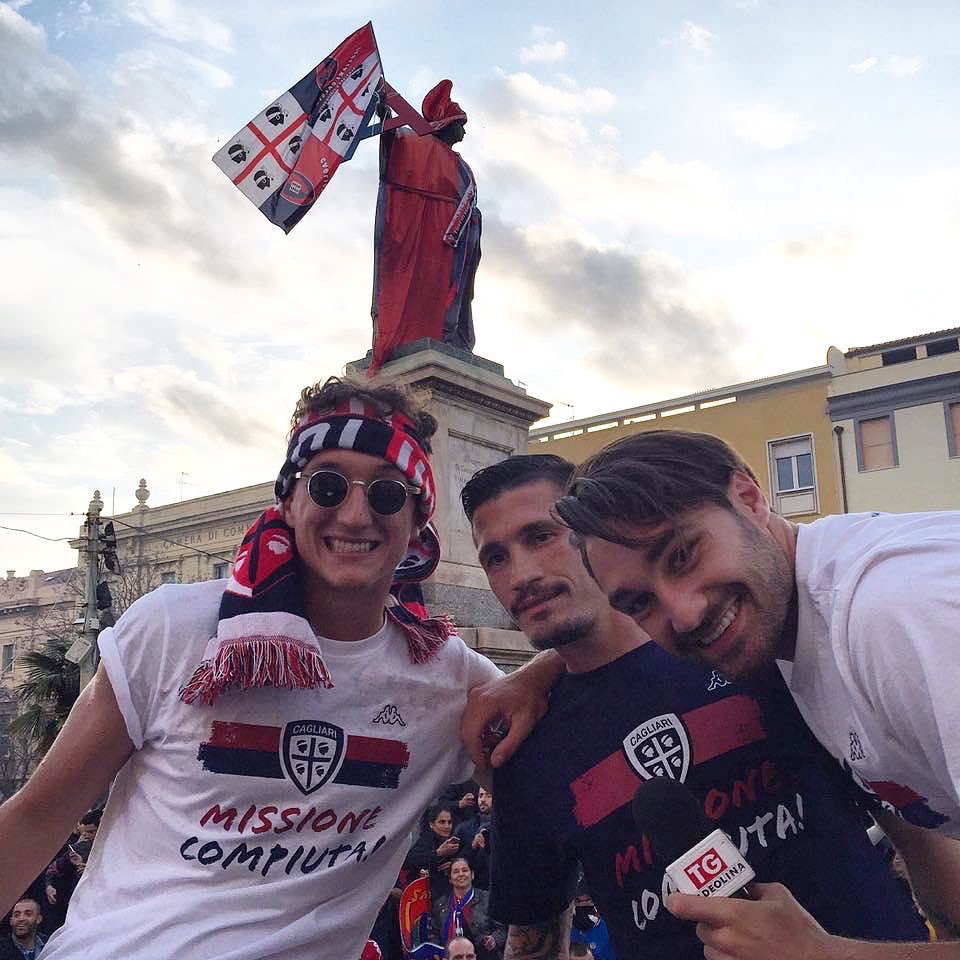 CagliariCalcio's tweet image. Un popolo in festa 🥳❣️
⁣
#missionecompiutA
#forzaCasteddu
#ThrowbackThursday