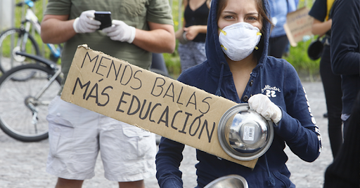 eldiarioec's tweet photo. #ECUADOR: Corte Constitucional suspende recorte presupuestario en universidades públicas ►► https://t.co/COhK7lD7xk https://t.co/Ll31ZHscjW