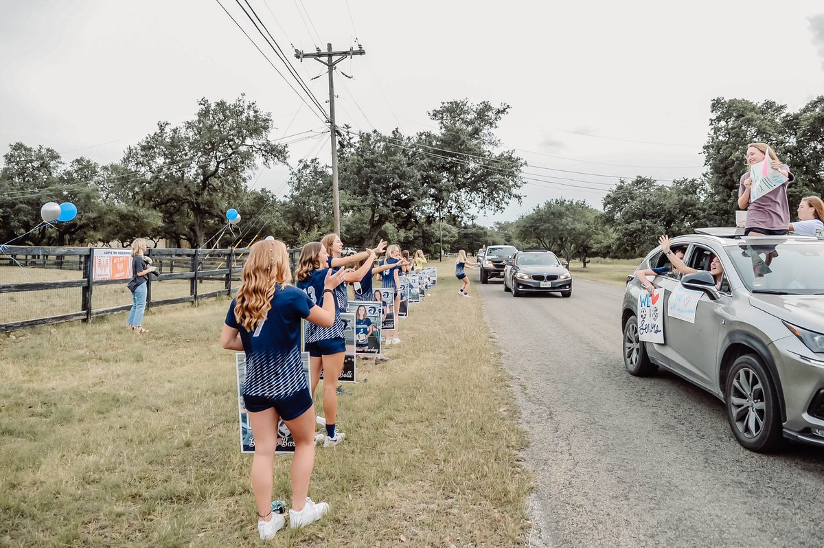 The Class of 2020 is an incredible group of leaders, and they deserved a parade! 🚗 🚙