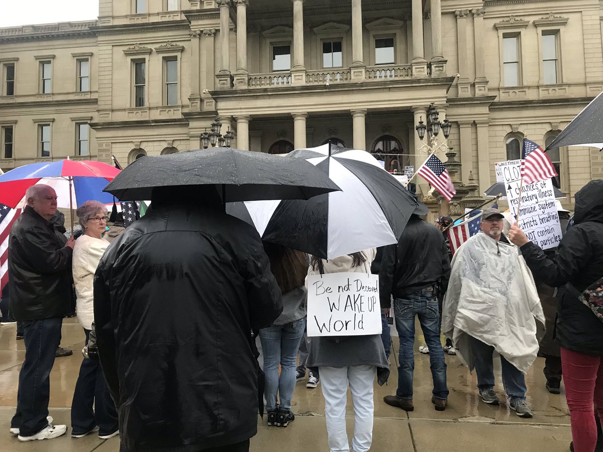 It’s raining pretty hard here in Lansing. I’ve spoken with a few people and the majority say they aren’t afraid of  #COVID19 and feel their rights are being infringed upon.