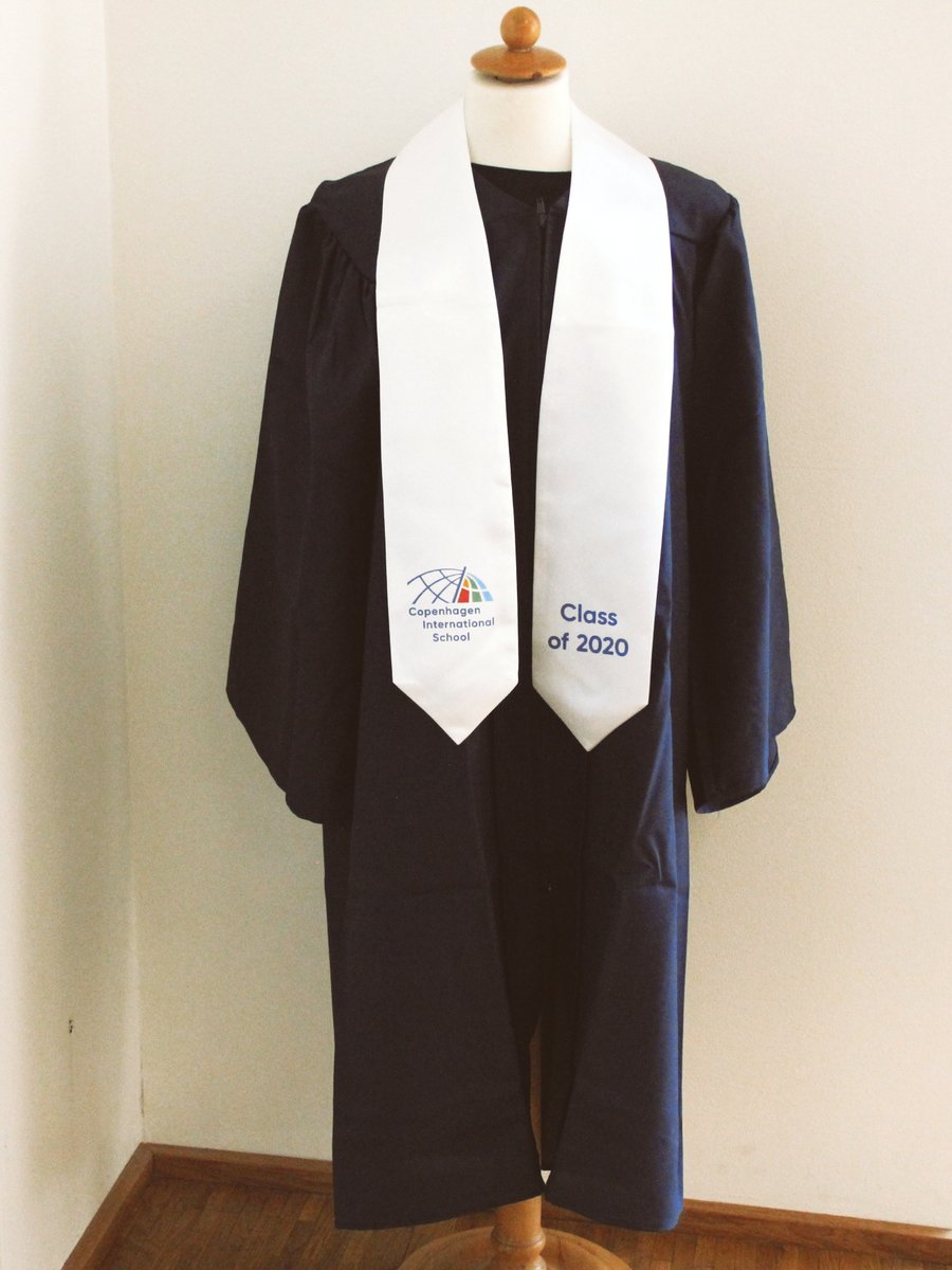 CISDK's tweet photo. The class of 2020 will be the first to wear sustainable graduation gowns, thanks to coordinator Mette. They will wear them proudly regardless of the situation.
#sustainability #renewable #Classof2020 https://t.co/I8H90NBmhP