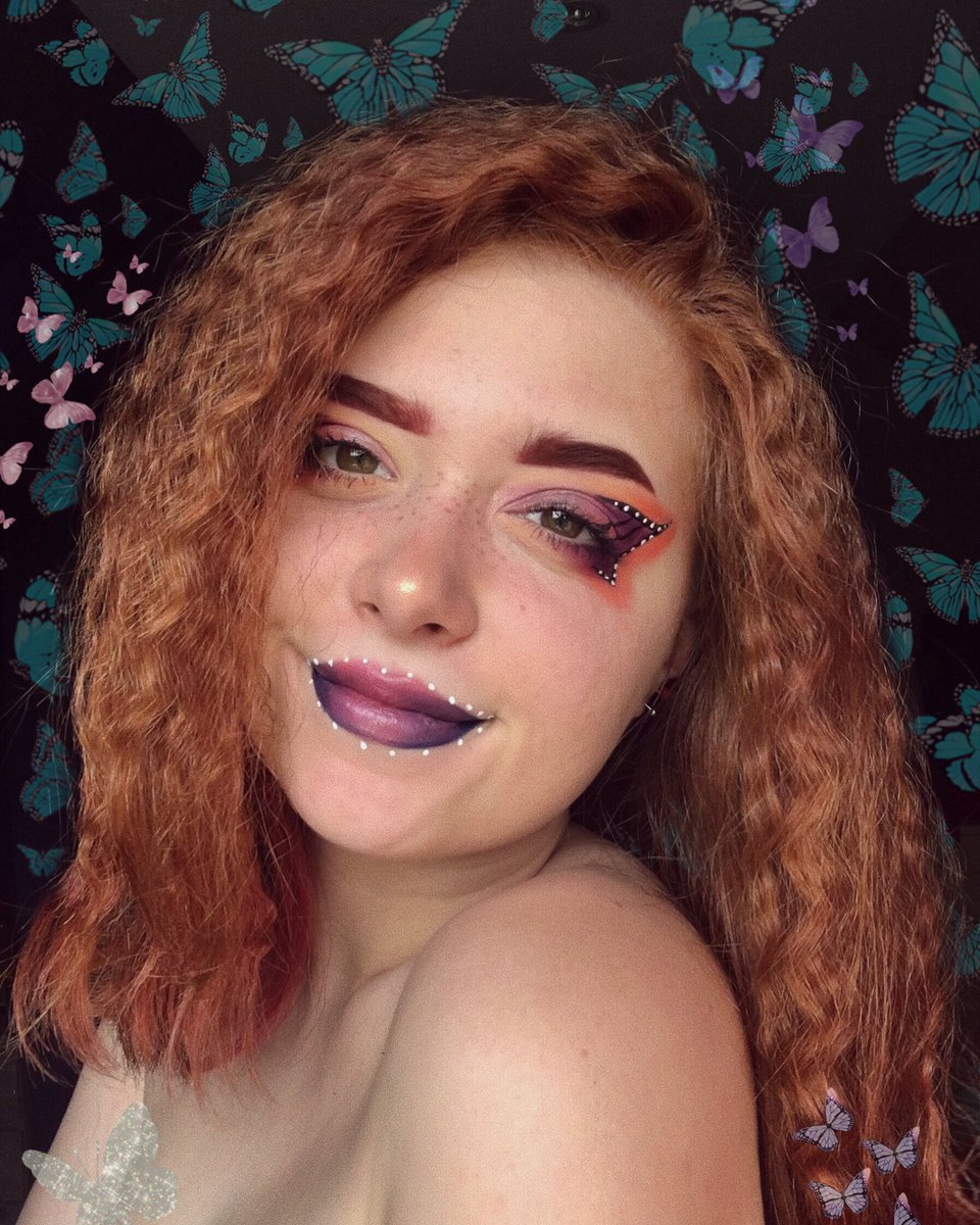 WriterCosmic's tweet photo. j’aime trop me maquillée quand j’me fait chier. 
C tout la bise ❤️ 
#makeup #lgbt https://t.co/Cq2NdAmkNV