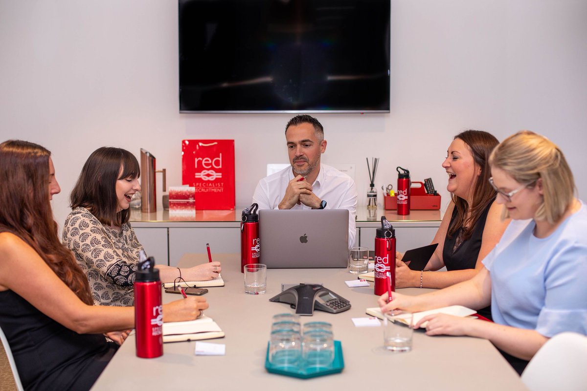 RedConsultUK's tweet photo. #TBT - back when we were all allowed in the same room together
#Throwback #ThrowbackThursday #Lockdown #MissingMyColleagues #OfficeFun #FunTimes https://t.co/Kj34gqWZow