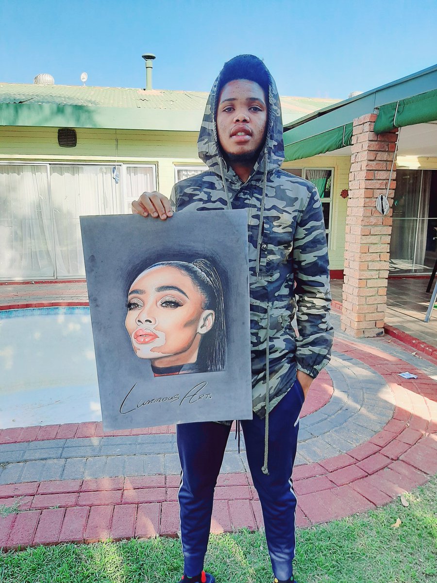 king_Luminous98's tweet photo. Art By Luminous ❤ 
@winnieharlow 
Pencil and MakeUp Art ❤
please like share and Follow❤
inspired by @YoungCreatorSA @arts_zulu https://t.co/EKgxxuz6RE