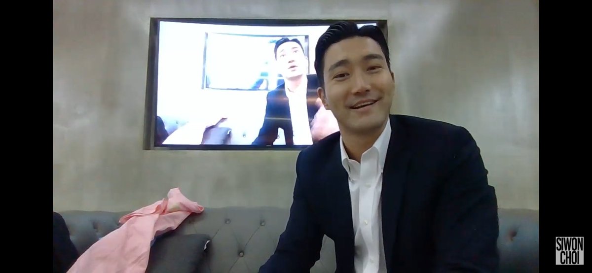 Thread to Siwon's YouTube live 200514 incomplete summary:1. He greeted everyone with different languages