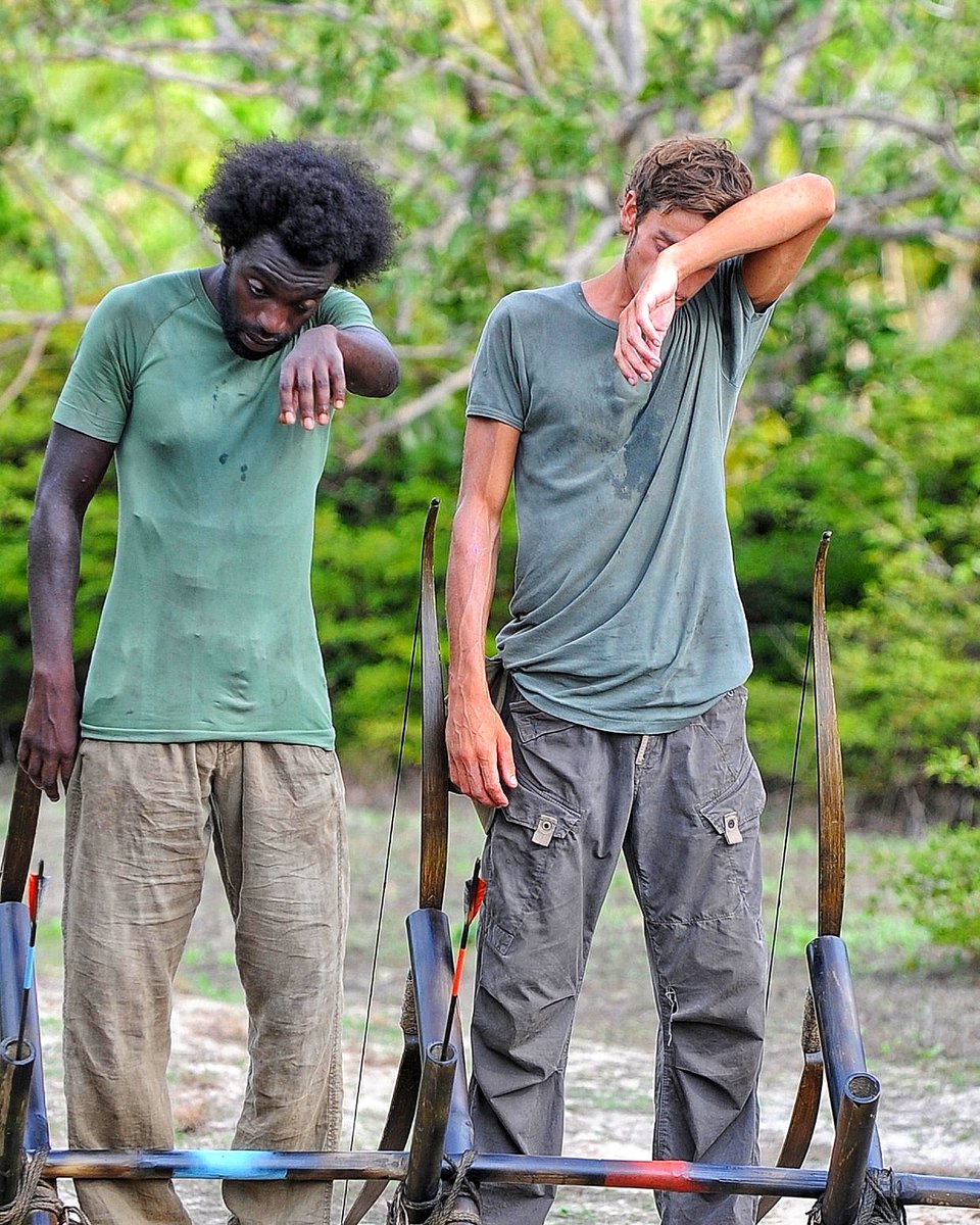 KUNLEKL10's tweet photo. #samesame #ilsagitdetrepret #tiralarc #target #ligne #kohlanta2020 #monkake #forever #bro 🗿💪🏿💪🏻 dernière ligne droite mon kaké @claude_koh stay strong 🙏🏿 https://t.co/ecU4qZ0Xa1