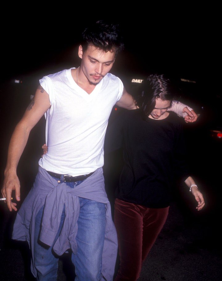 ninetiesvibe's tweet photo. Johnny Depp and Winona Ryder in 1990 https://t.co/z2ANk9Mdp1